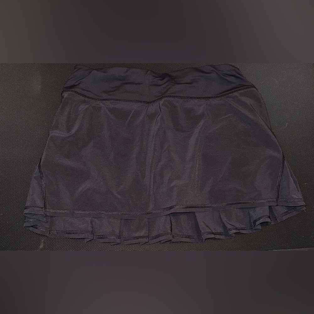 Lululemon skirt size 4